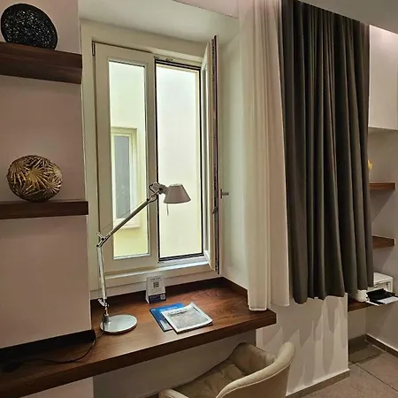 The Capital Boutique * Βαλέτα